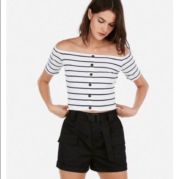 ✨Olivia Culpo Cropped Off The Shoulder Button Top✨ - Picture 2 of 3